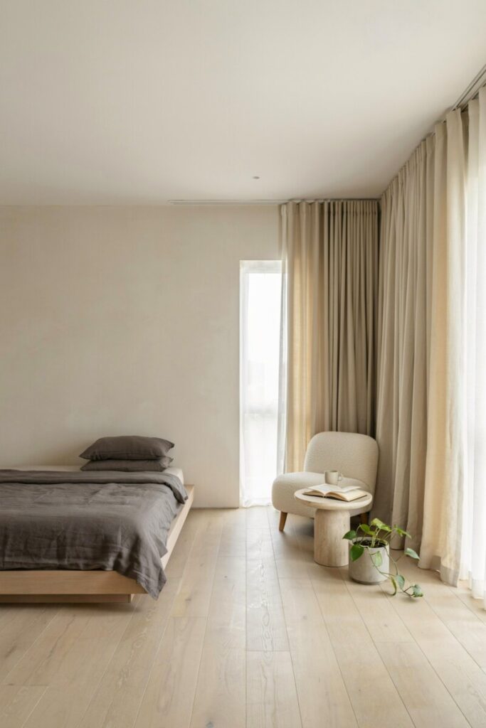 Curtain Track Divider (Minimalist)